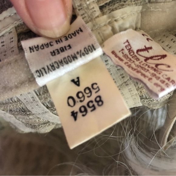 Halloween Short Gray Layered Wig Synthetic Inner Adjustable Cap Costume Cosplay - Picture 4 of 6